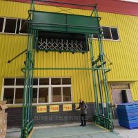 成都貨梯 升降液壓貨梯專(zhuān)業(yè)廠家，四川新盛華起重機(jī)有限公司
